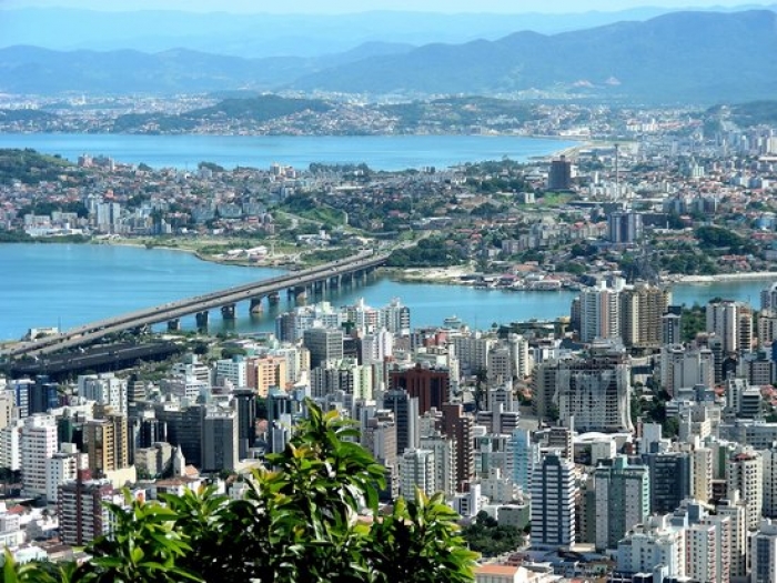 Florianópolis é a 5ª capital com mais casos de Covid-19 no Brasil