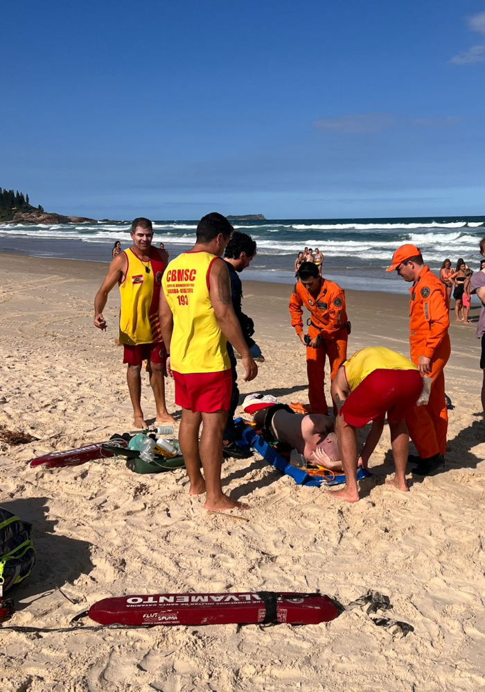Turista de Londres sofre afogamento grau 3 na Joaquina
