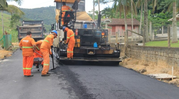 Prefeitura abre licitação para pavimentar mais um trecho da Estrada Geral Fazenda de Fora
