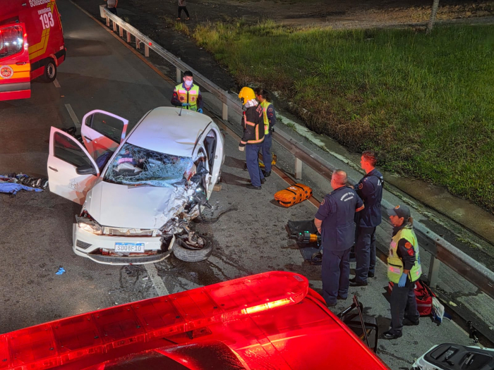 Colisão frontal deixa quatro feridos na BR-282, em Palhoça