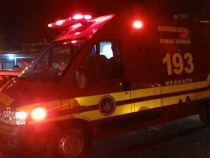 Colisão entre moto e ônibus deixa mulher ferida em Florianópolis