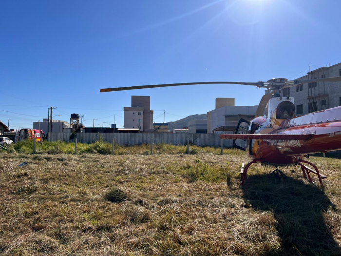 Atendimento aéreo salva homem após parada cardiorrespiratória em Tijucas
