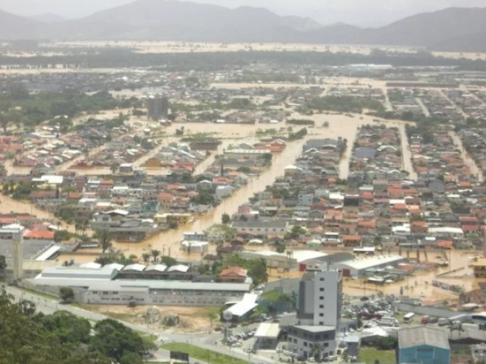 Governo de SC decreta alerta climático e reforça ações preventivas contra eventos extremos
