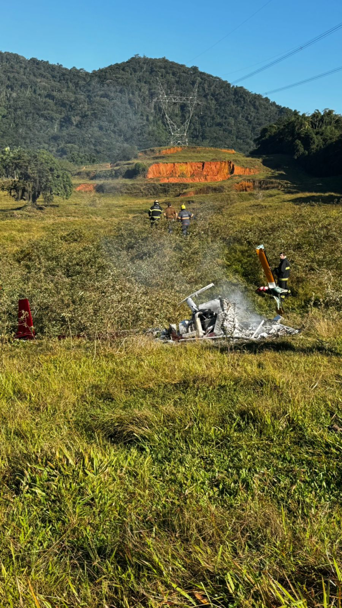 Helicóptero cai em Pomerode e piloto morre no local