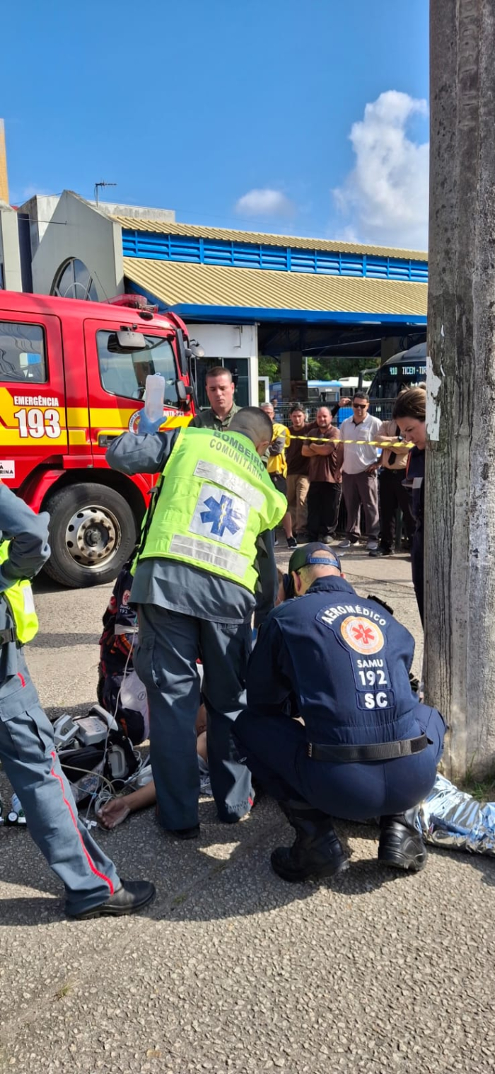 Motorista de ônibus morre após sofrer parada cardiorrespiratória no Terminal do Rio Tavares