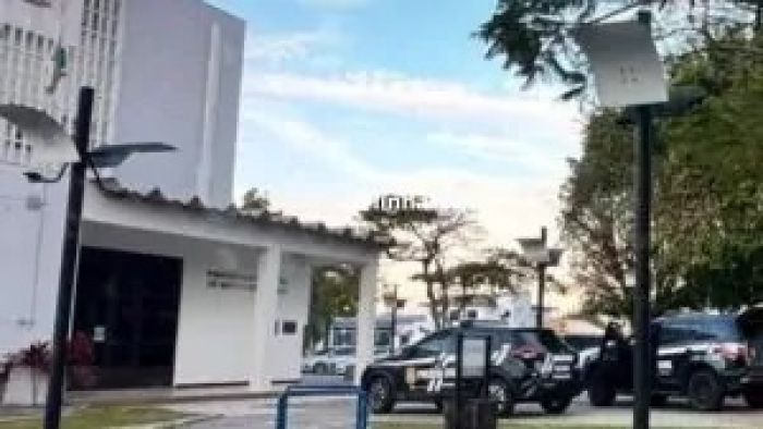 Prefeito de Morro da Fumaça, ex-prefeito e ex-diretor do Samae são alvos de operação da DEIC