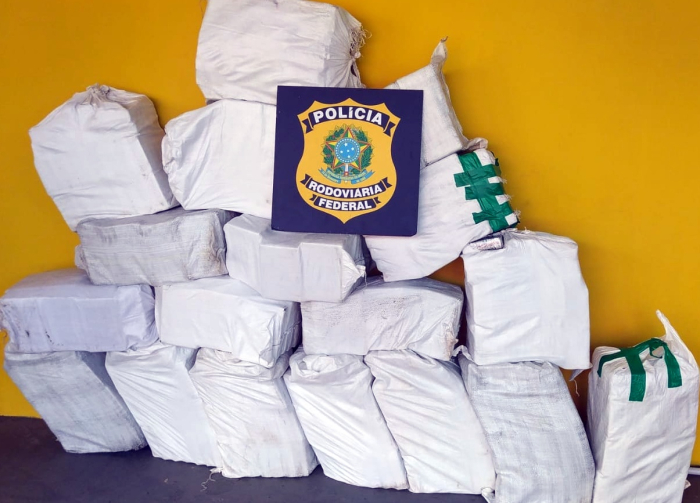 Quase meia tonelada de cocaína é apreendida na BR-101 em Joinville
