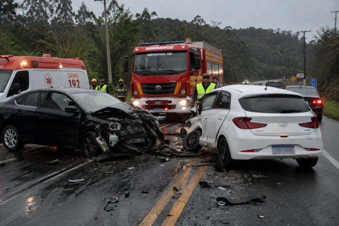 Acidente na BR-282 deixa uma pessoa morta em Santo Amaro da Imperatriz