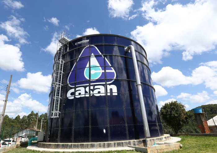 Concurso da Casan tem salários de até R$ 12 mil para trabalhar em diversas cidades de SC